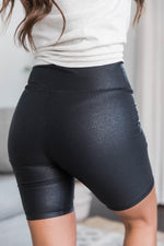 Afbeelding in Gallery-weergave laden, Run After A Dream Faux Leather Black Biker Shorts
