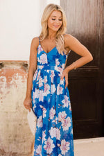 Afbeelding in Gallery-weergave laden, It&#39;s Love At First Sight Blue Floral Maxi Dress
