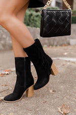 Load image into Gallery viewer, Nelly Black Fringe Suede Boots

