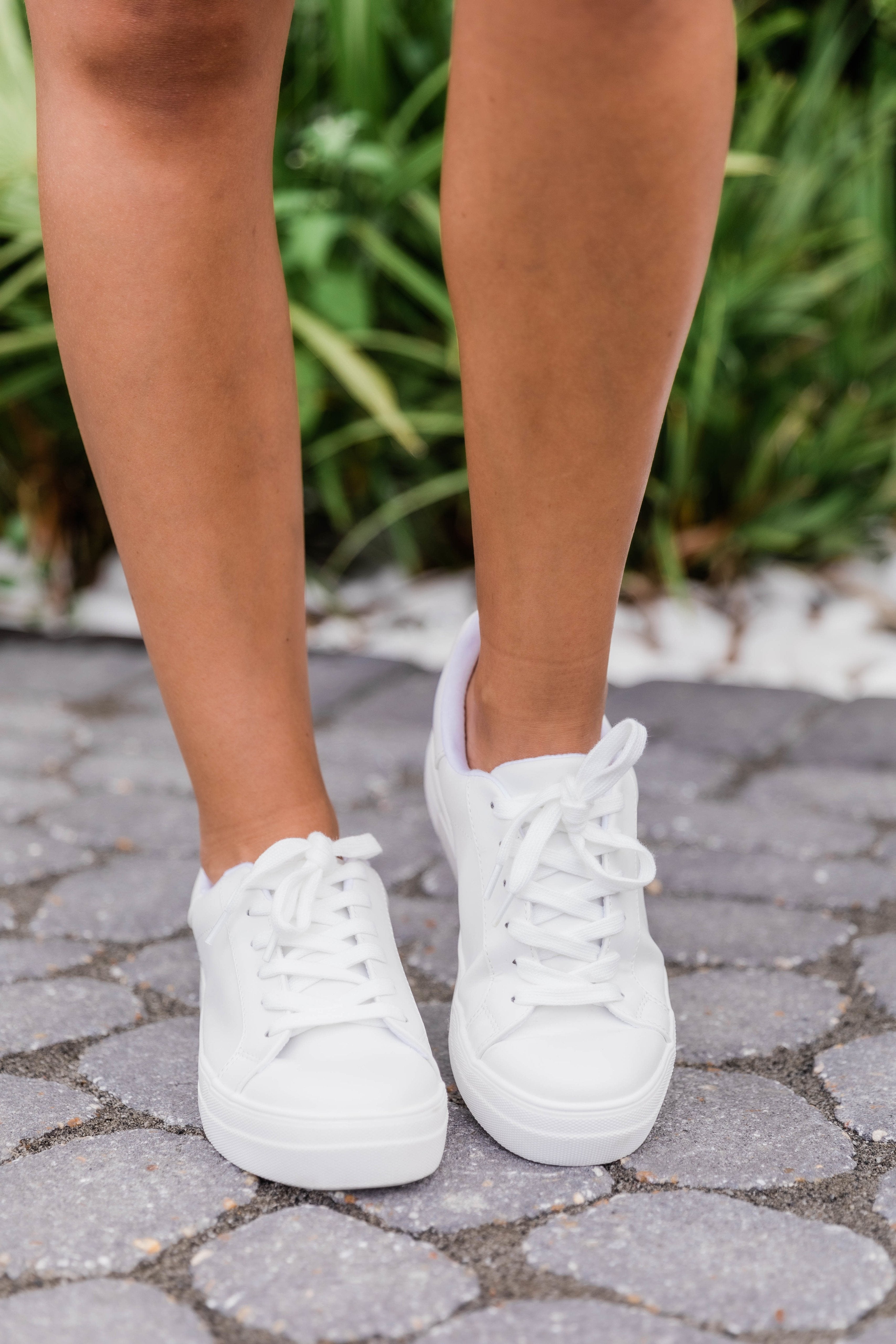 The Jenny Solid Sneakers White