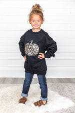 Load image into Gallery viewer, Kids Animal Print Pumpkin Graphic Black Sweatshirt
